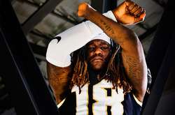 Шакім Гріффін доводить, що грати в американський футбол можна і з однією рукою