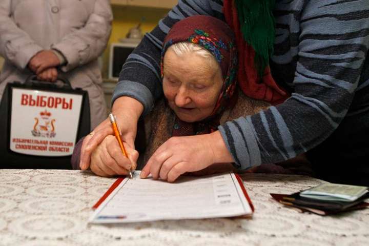 У Росії пропонують ввести смертну кару за втручання у вибори