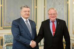 Президент України провів зустріч з Міністром оборони Швеції