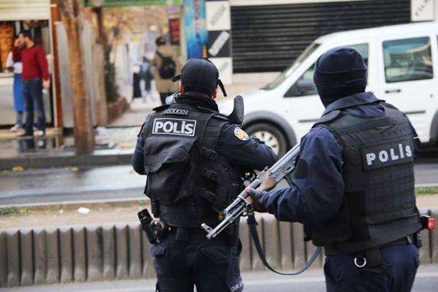 Поліція Туреччини заарештувала чотирьох осіб, які планували атаку на посольство США