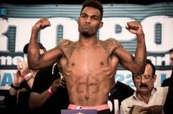 Відомого боксера пограбували у нічному клубі, поки він в'язався у бійку