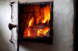 В будинку працювало пічне опалення