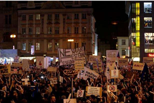 Чехи вийшли на антикомуністичні мітинги 