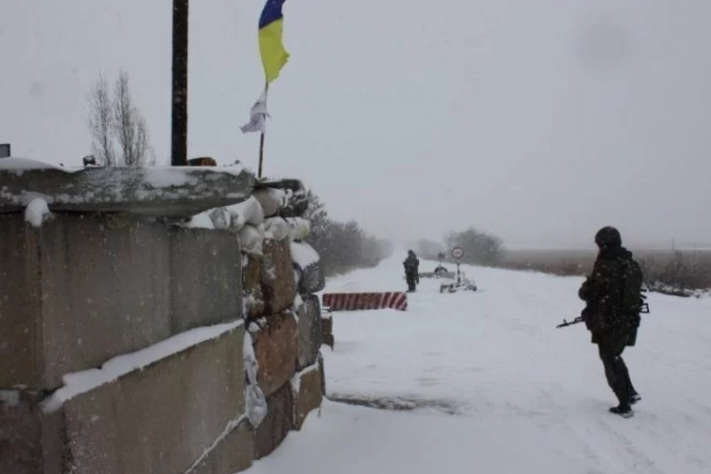Штаб АТО повідомляє про порушення «безстрокового» перемир'я на Донбасі