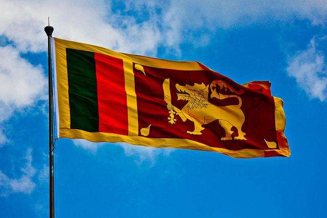 На Шрі-Ланці ввели надзвичайний стан через зіткнення «вірян»