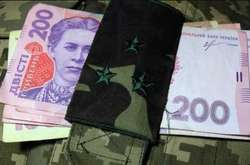 В уряді пояснили, як військовим пенсіонерам перерахують пенсії