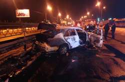 Підірваний гранатою автомобіль