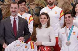 Король и королева Испании на встрече с олимпийцами