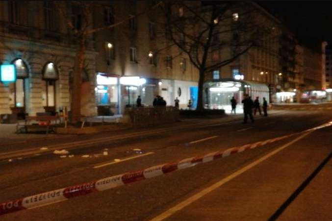 У Відні невідомий напав з ножем на перехожих, є постраждалі
