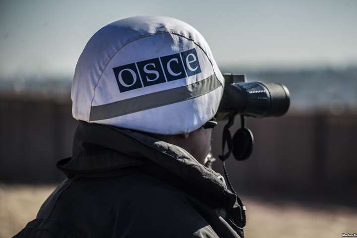 Місія ОБСЄ зафіксувала на Донбасі майже 80 вибухів за добу