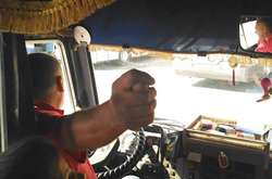 СБУ на Донеччині поспілкується з водієм, який не розуміє «козячої мови»