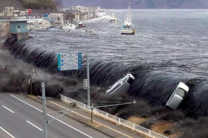 Сім років після «Фукусіми»: Японія вшановує пам'ять жертв руйнівного цунамі