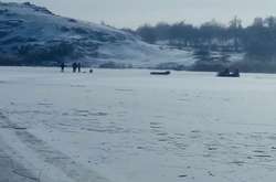 В Виннице смельчак спас провалившегося под лед ребенка