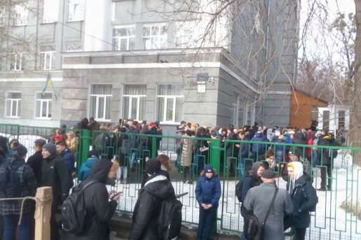 У Києві раптово посеред навчального року закривають ліцей