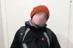 Неповнолітній викрав із столичного магазину чотири пляшки віскі