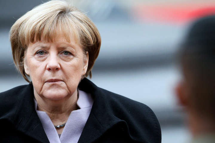 Меркель чекає на прогрес у Мінських угодах після «переобрання Путіна»