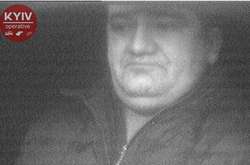 Оприлюднено фото злочинця, який грабує речі із автівок