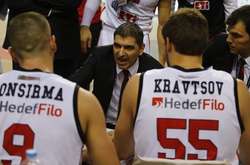 В’ячеслав Кравцов (справа)