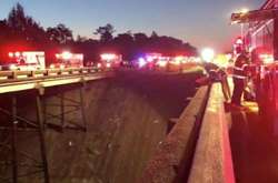 У США шкільний автобус впав в ущелину: один загиблий, десятки поранених