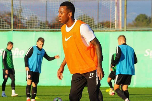 Камерунський футболіст не зможе виступати за луганську «Зорю»