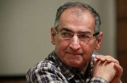 Садег Зібакалам