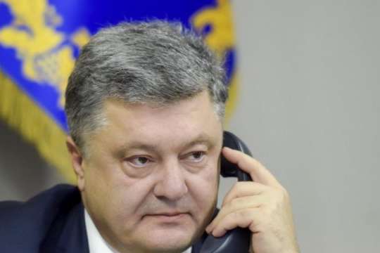 Петро Порошенко - Порошенко побажав новообраній Меркель успіхів у «подоланні безпрецедентних викликів сьогодення»