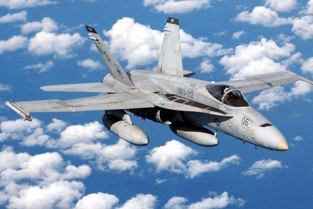 У США розбився штурмовик-бомбардувальник F-18