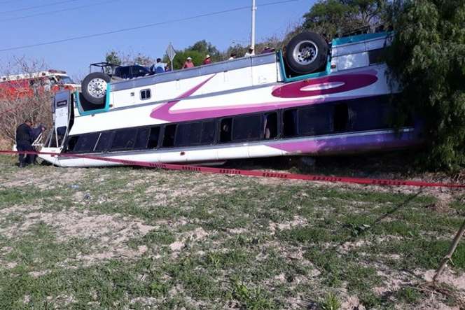 У Мексиці перекинувся шкільний автобус: 12 дітей поранені