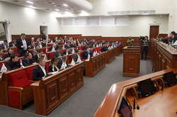 Київрада зібралася на засідання: очікуються скандальні рішення