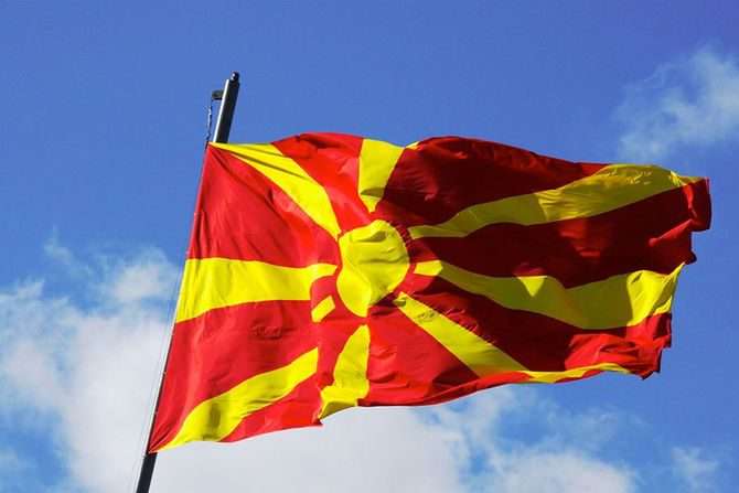 Македонці зможуть їздити до України без віз