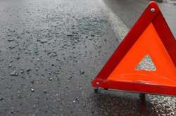  На Львівщині водій протаранив авто патрульних 