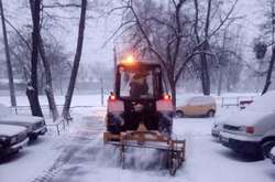 Через негоду у Києві спостерігаються перебої з транспортом