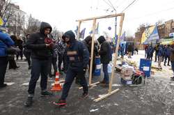 Підготовка до акції під посольством