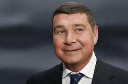 Плівки Онищенка: нардеп вперше включив запис розмови з Порошенком