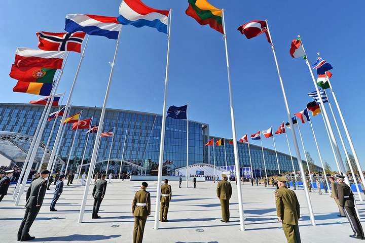 НАТО переїжджає до нової штаб-квартири
