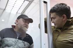 Володимир Рубан і Надія Савченко в суді