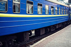 «Укрзалізниця» пустить додаткові потяги на великодні свята