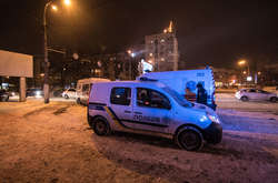 На проспекті Перемоги біля Yellow taxi bar сталася бійка: працювало три карети «швидкої»
