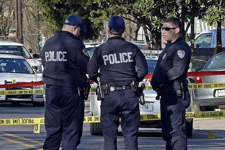 У США поліція вбила чоловіка, який розсилав посилки з бомбами
