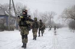 За добу на Донбасі постраждали двоє бійців АТО