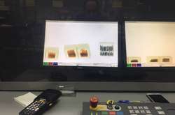 Митники затримали українця, який намагався переправити до Індії елементи танкових прицілів