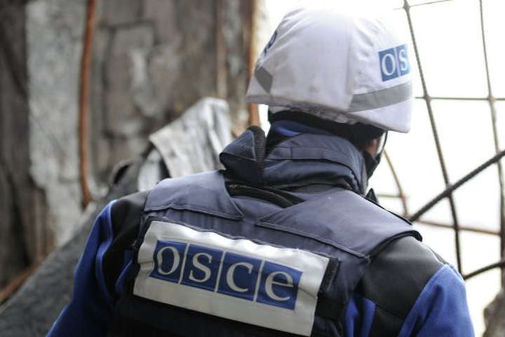 Місія ОБСЄ за добу зафіксувала понад 140 вибухів на Донбасі