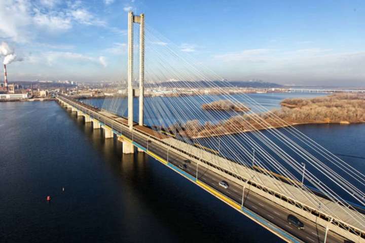У Києві сьогодні частково перекриють два мости