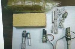 У київському метро затримано чоловіка з вибухівкою