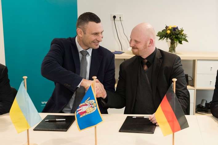 Кличко у Берліні підписав меморандум, щоб зробити Київ «розумним»