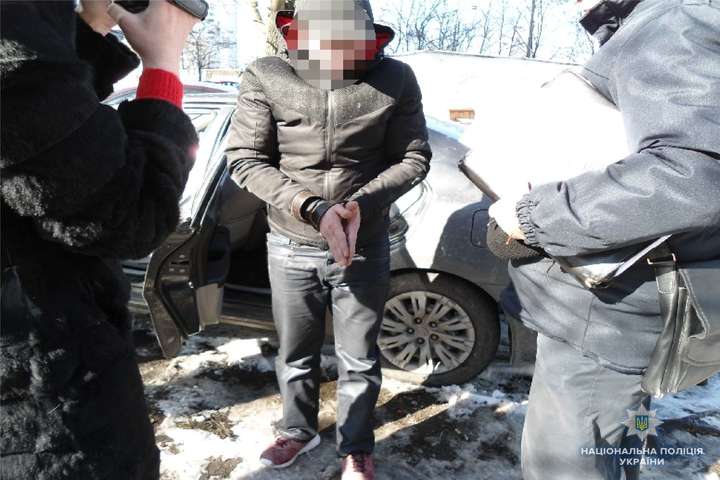 Операція «Мігрант»: у Києві затримано трьох іноземців за пограбування квартири
