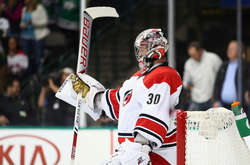 Найдивніший автогол в історії хокею. Ви такого не бачили (відео)