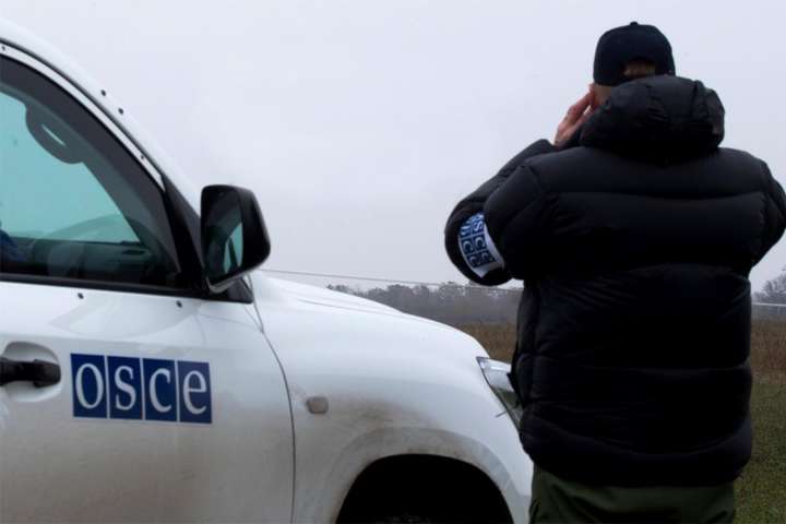 Місія ОБСЄ за добу зафіксувала понад 100 вибухів на Донбасі