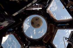 Росіянин і американці прибули на Міжнародну космічну станцію з футбольним м’ячем
