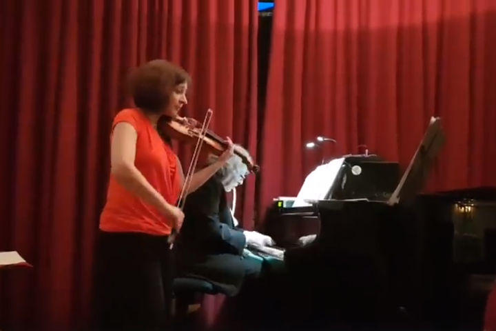 Українська скрипалька провела благодійний концерт у Берліні